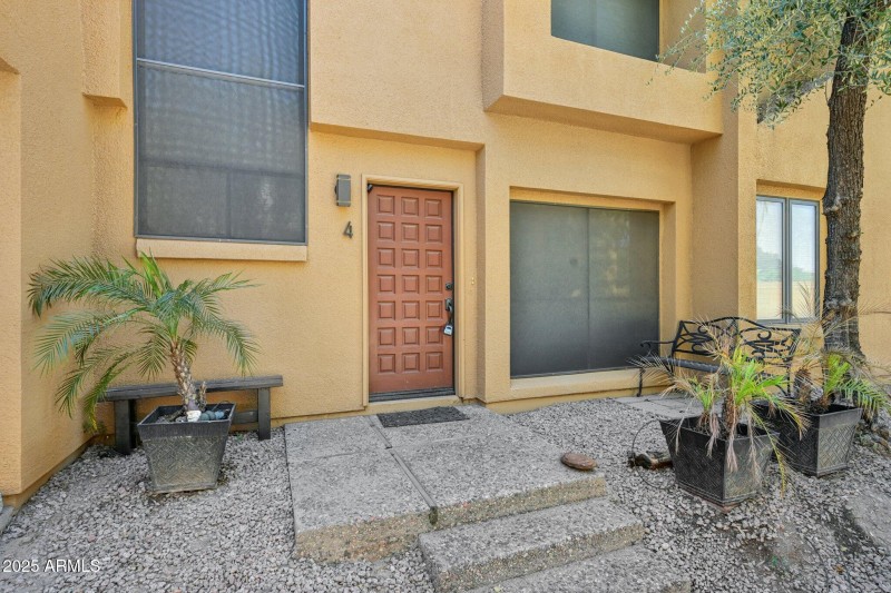 3-web-or-mls-E La Diosa Dr-S2109-003