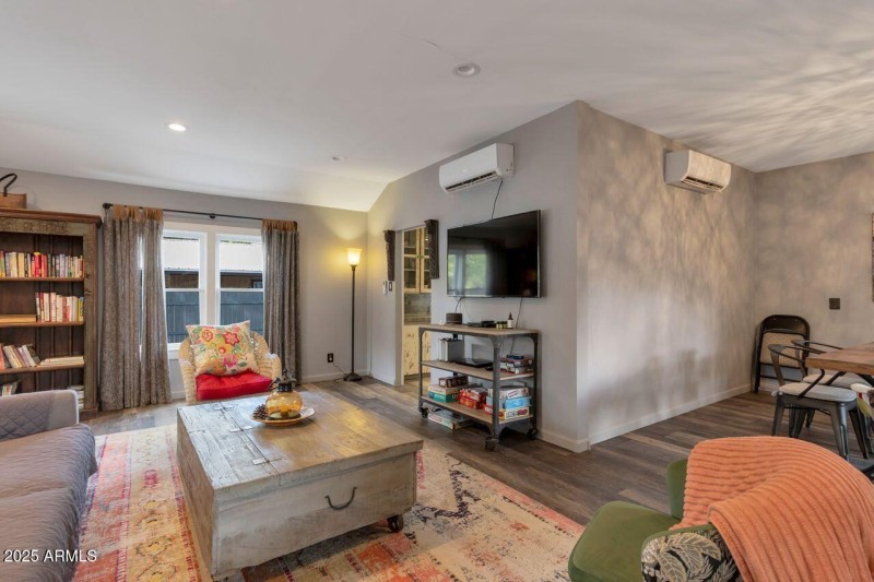 Bungalow_Living Room 2