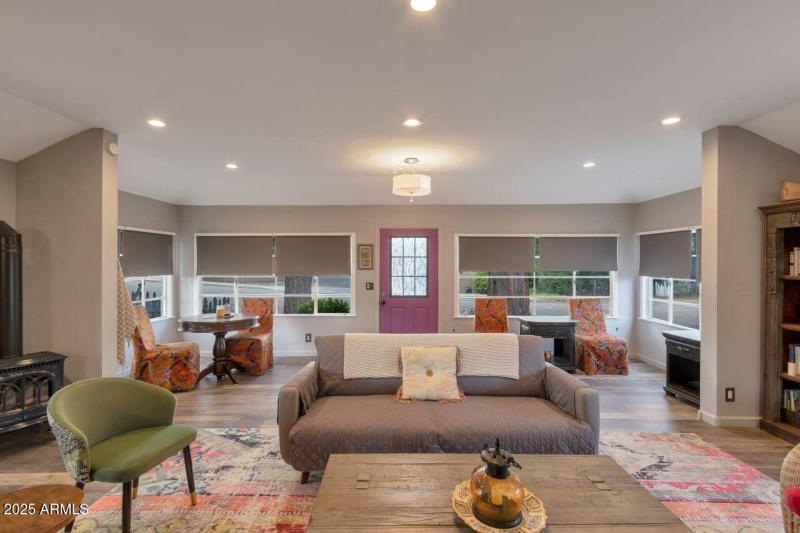 Bungalow_Open Floorplan