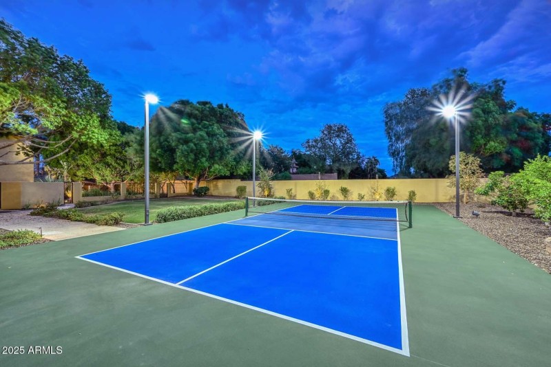 Night-Pickelball Court