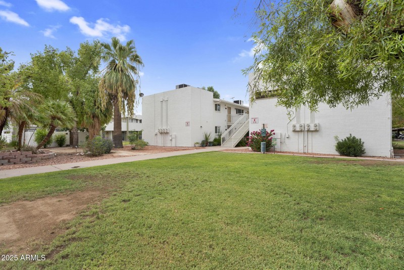 5-web-or-mls-920 N 82nd St h12 - 0