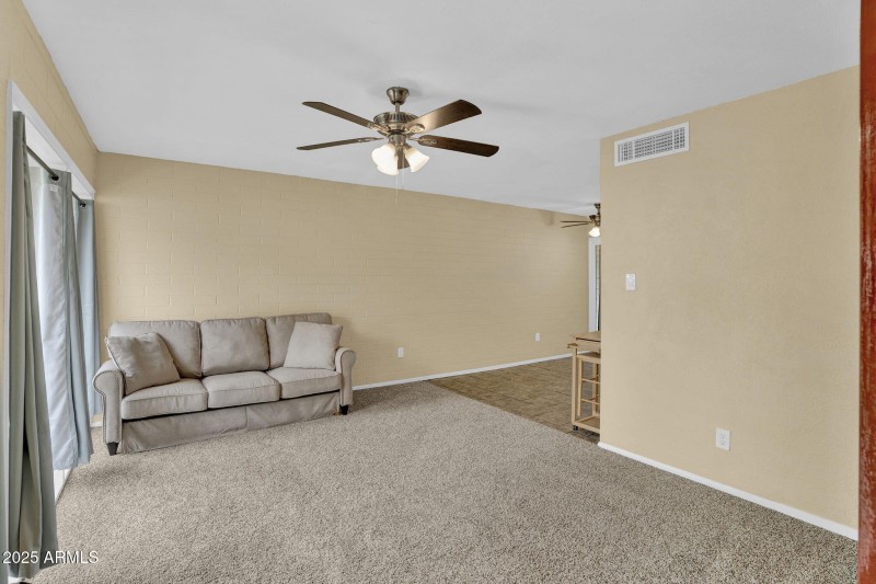 6-web-or-mls-920 N 82nd St h12 - 5