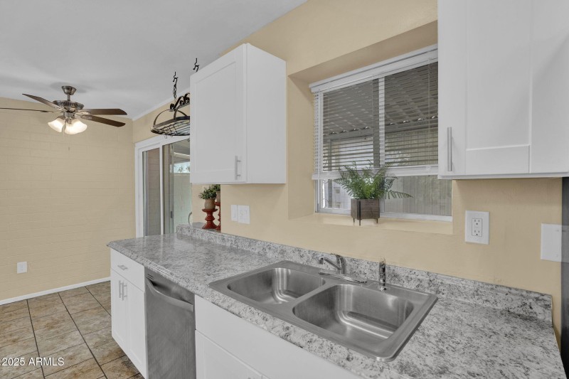 15-web-or-mls-920 N 82nd St h12 - 15