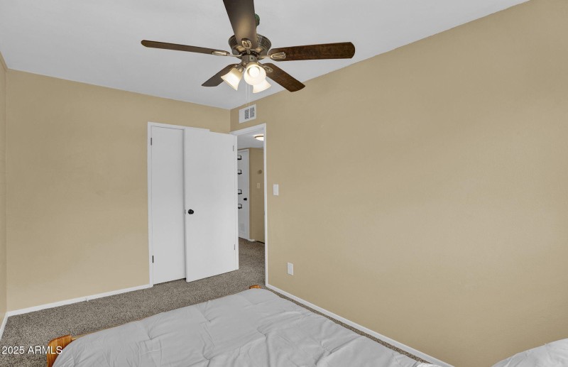 20-web-or-mls-920 N 82nd St h12 - 22