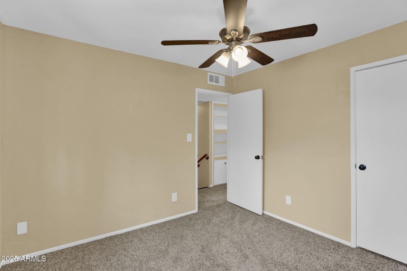 24-web-or-mls-920 N 82nd St h12 - 19