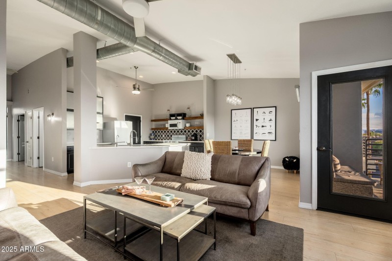 4525 N 22nd St UNIT 407 - 08