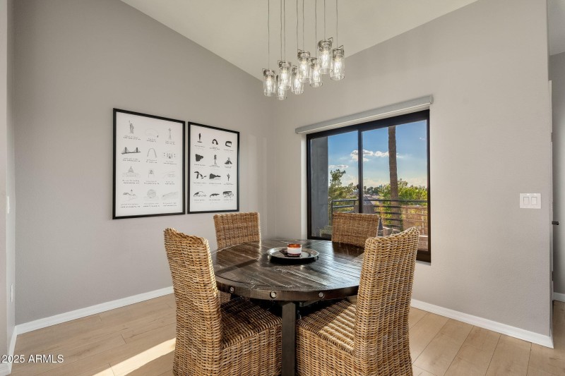 4525 N 22nd St UNIT 407 - 09