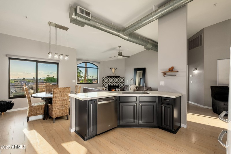 4525 N 22nd St UNIT 407 - 17