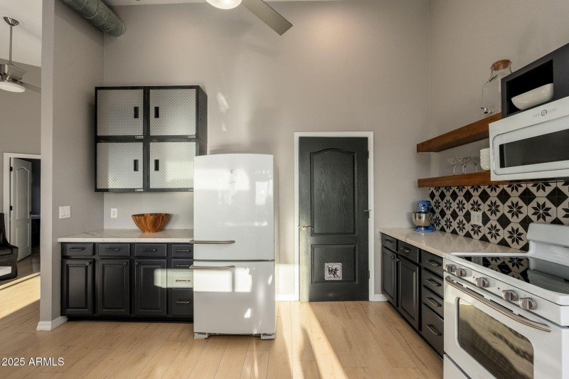 4525 N 22nd St UNIT 407 - 18