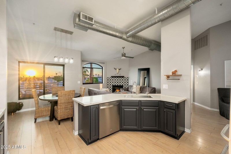 4525 N 22nd St UNIT 407 - 42