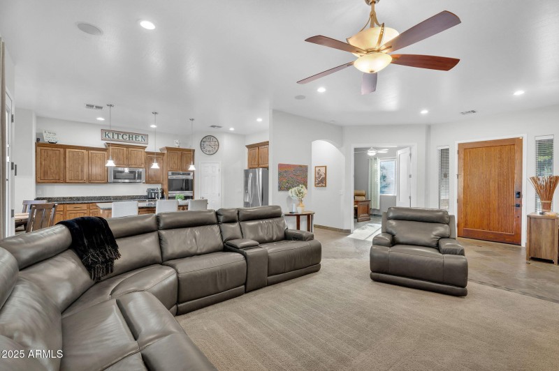 6-web-or-mls-221st-06