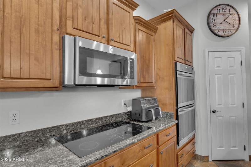 13-web-or-mls-221st-13