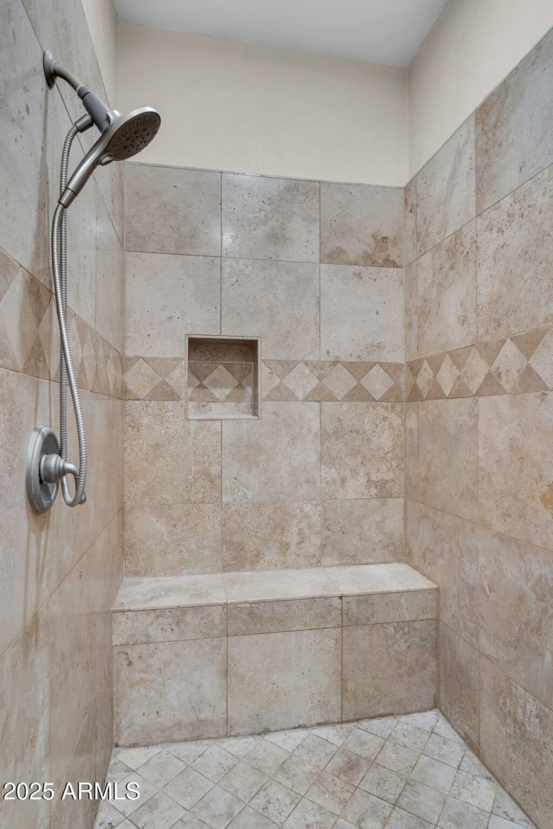 29-web-or-mls-221st-29