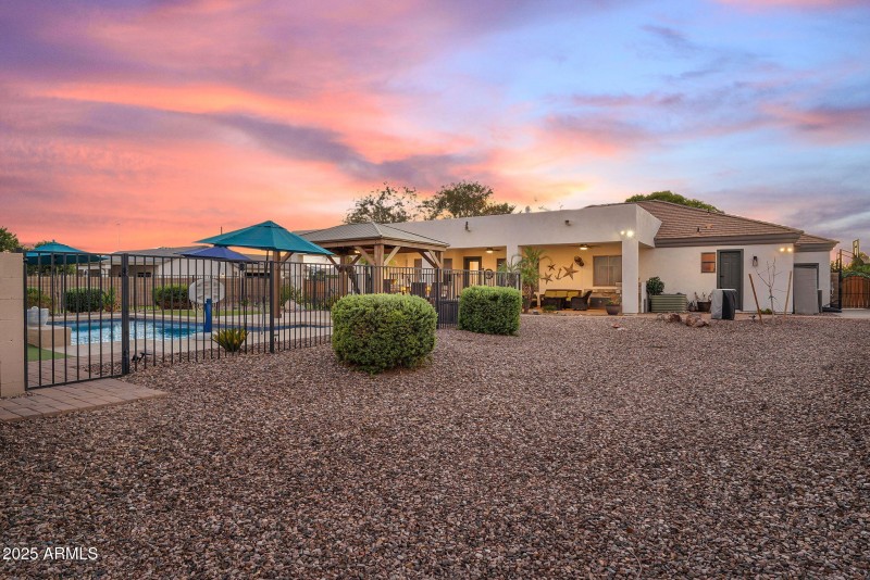 87-web-or-mls-Twilight-08