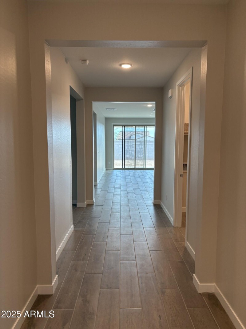 CP45 Lot 105 Entry Hallway2