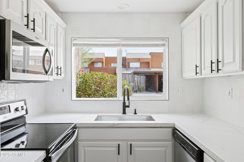 2014 N 51st Way, Phoenix, AZ 85008, USA_