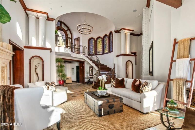 17-Living Area & Stairway