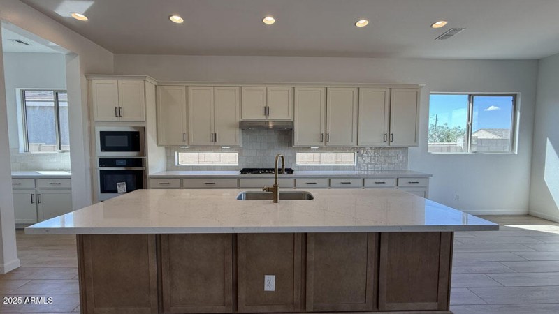 018 - Kitchen