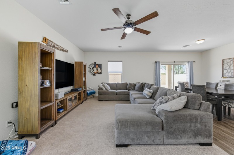 17648NMaddaloniAve-13