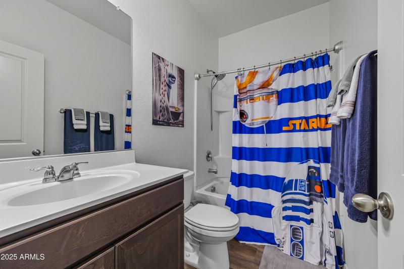 17648NMaddaloniAve-18