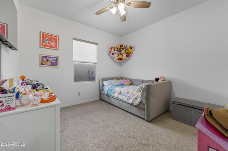 17648NMaddaloniAve-21