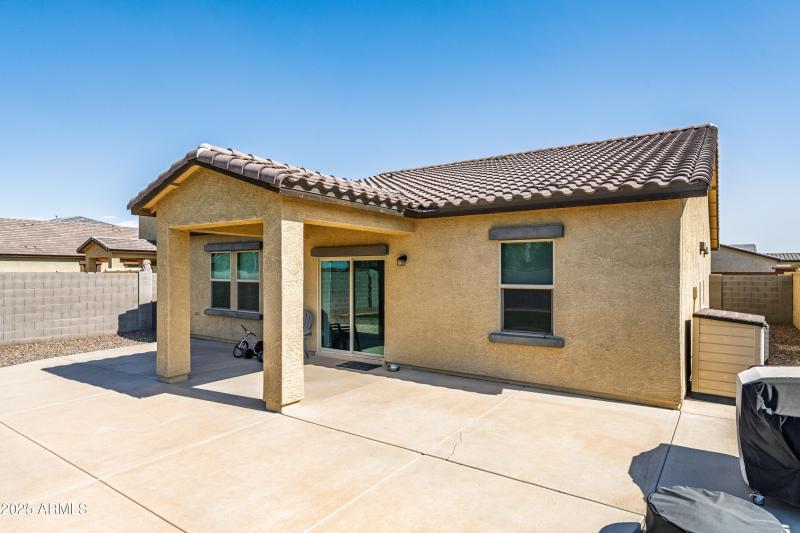 17648NMaddaloniAve-33