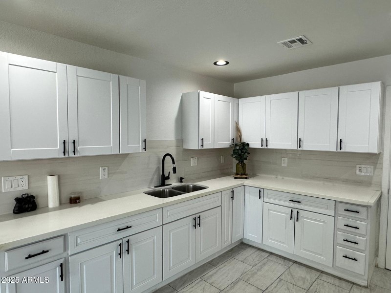 e969c754-b5fb-4564-99b2-10db445becbc