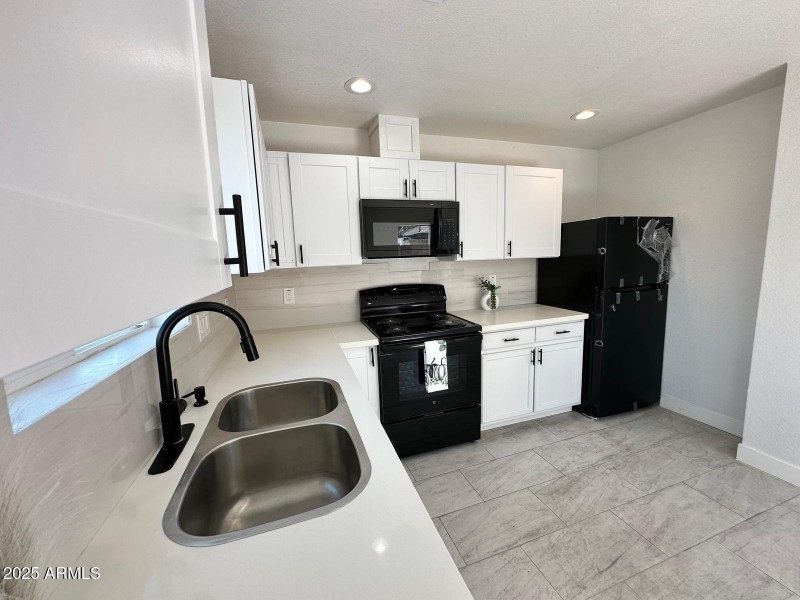 bd8ece5d-39c4-4135-8f9c-2fa01404fb68