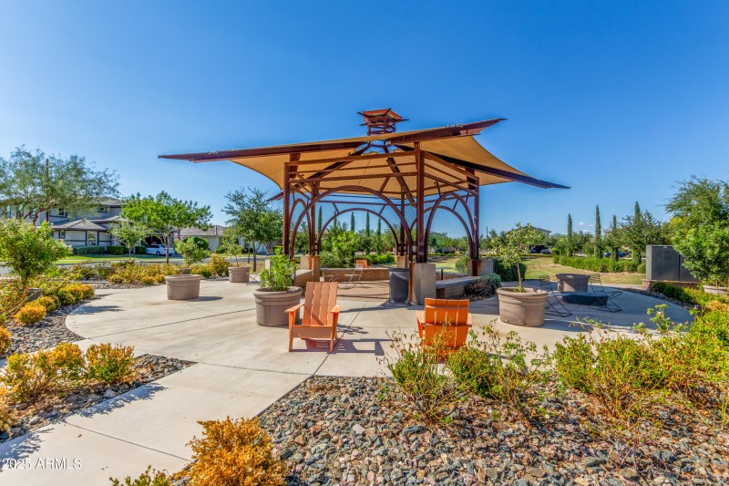 Neighborhood park 40 Durant