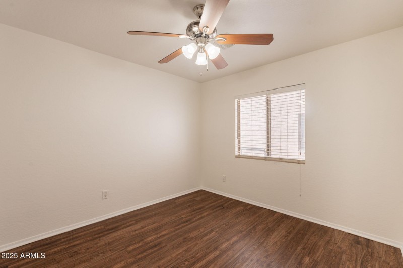 15-web-or-mls-Rosewood-15
