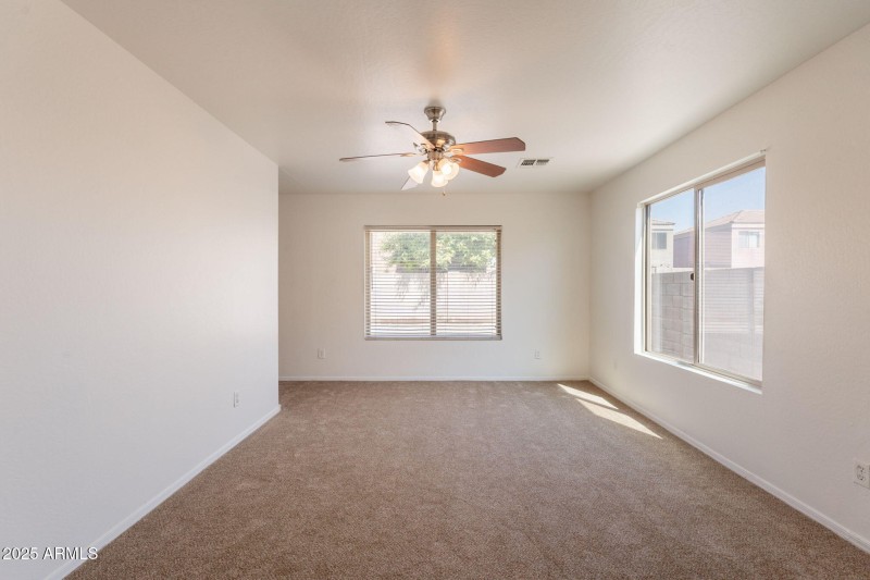 26-web-or-mls-Rosewood-26