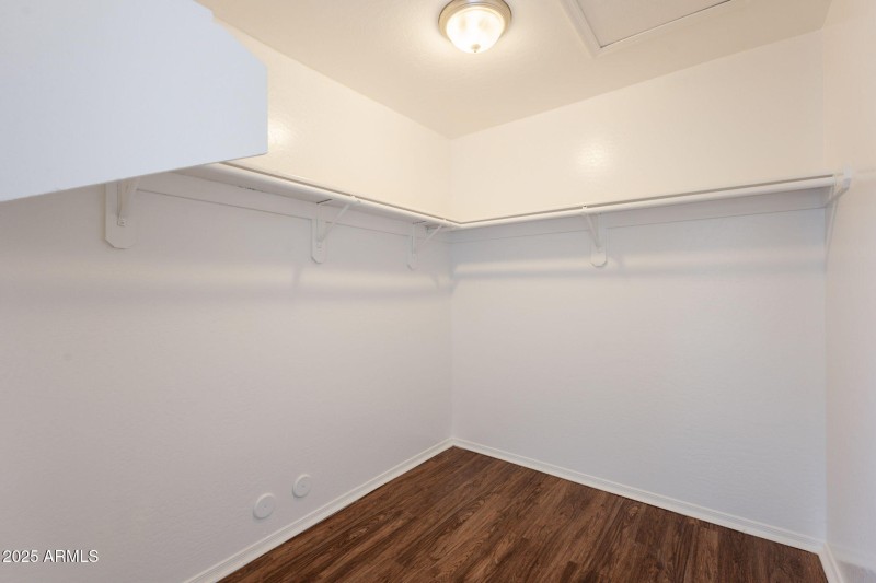 37-web-or-mls-Rosewood-37