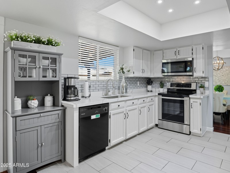 Standage kitchen 2 HR00007