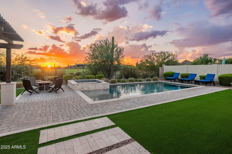 Gorgeous Sunset from back yard