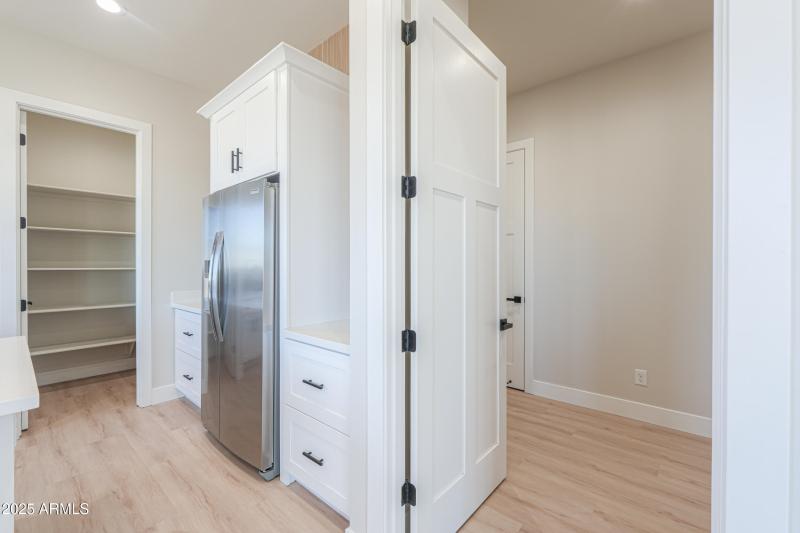 Walk-in Pantry