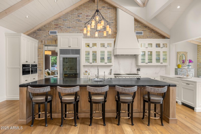 11luxury kitchen