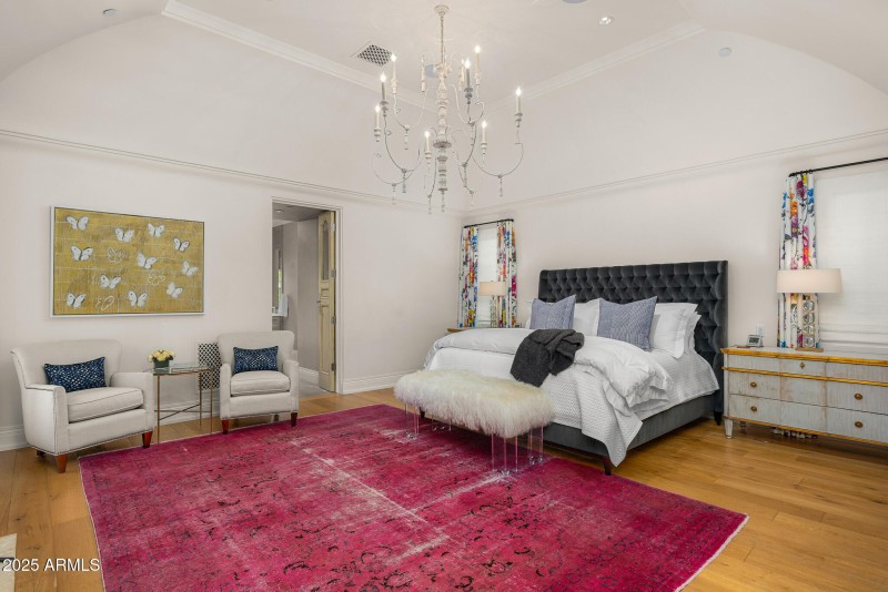 22primary bedroom