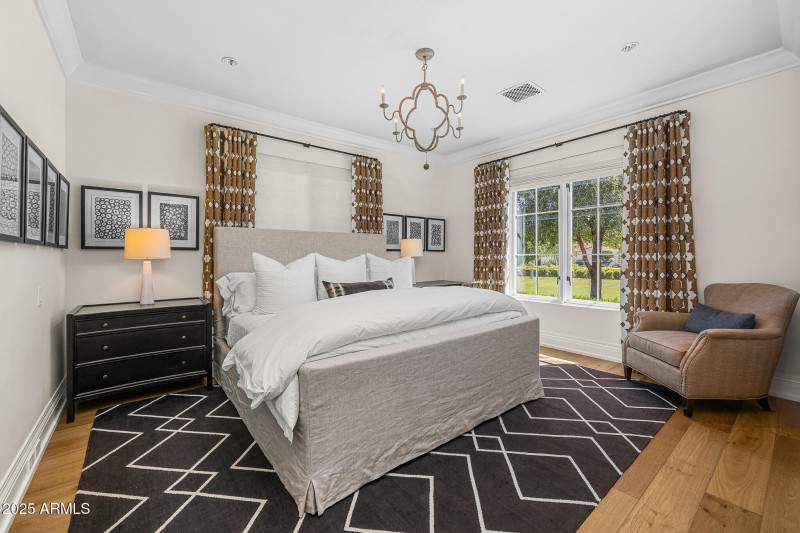 35guest bedroom2