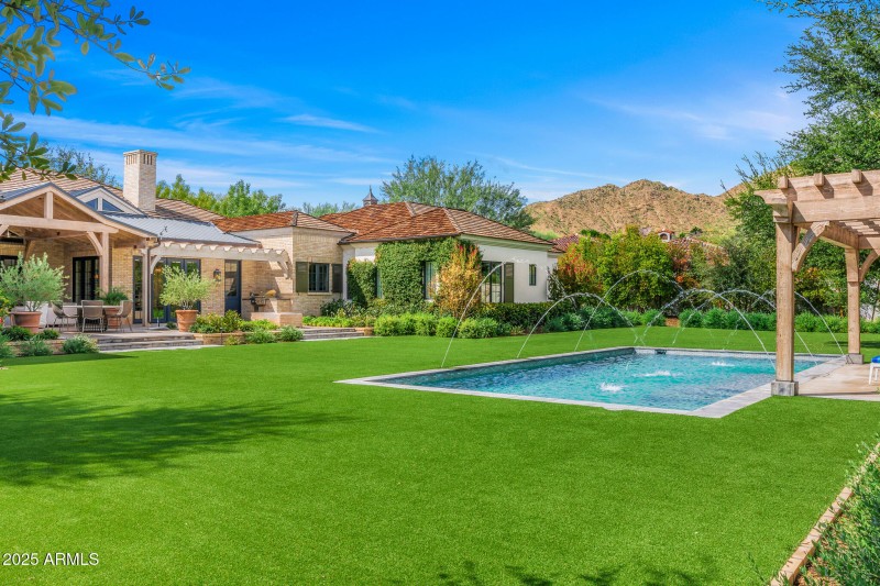 45lush backyard