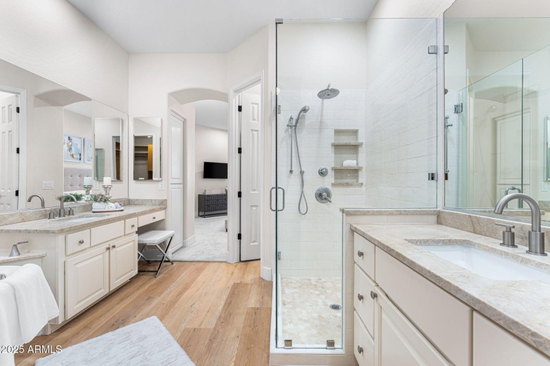 7266 E Del Acero Dr | Gainey Ranch