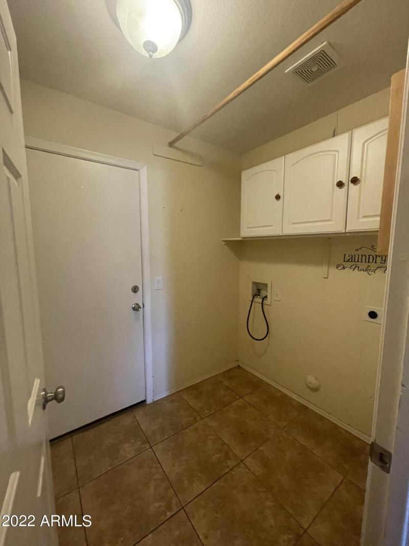 B50624AA-8D74-4DEE-A355-A6F8E1A74F3D