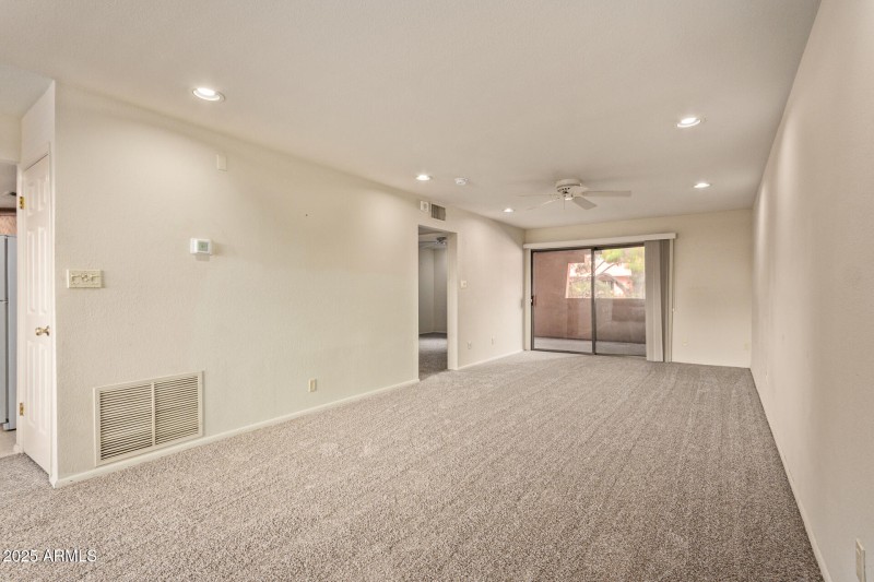 03 - Paradise Village