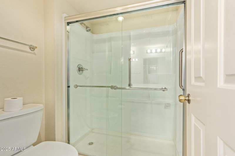 17 - Paradise Village