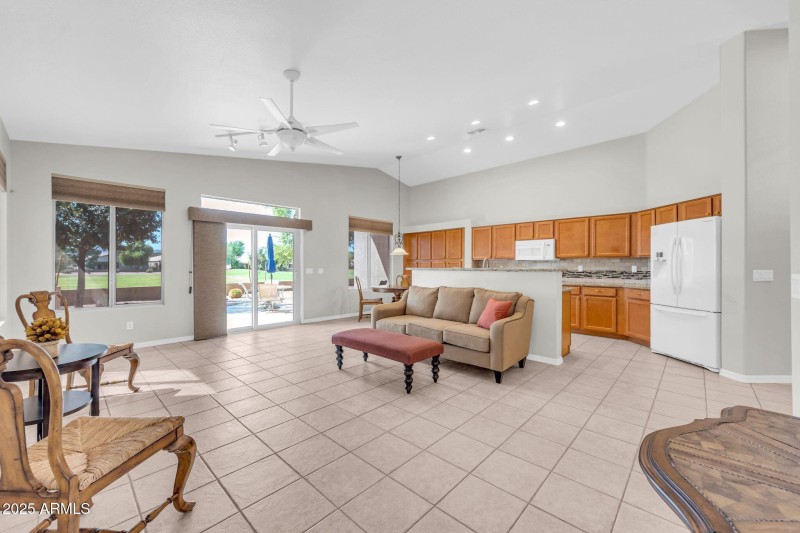 4551 E Sycamore Ct-9