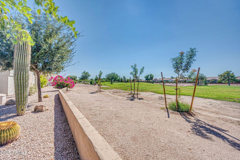 4551 E Sycamore Ct-34