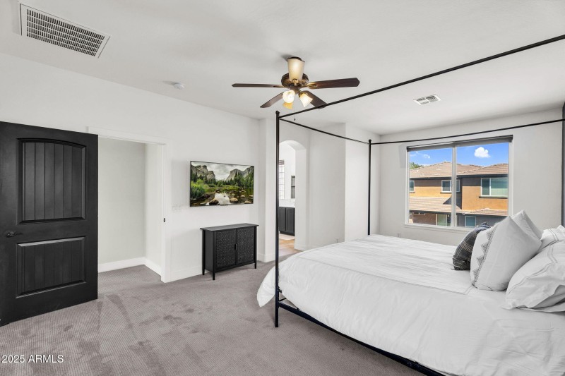 27-web-or-mls-3752 E Robin Ln-27