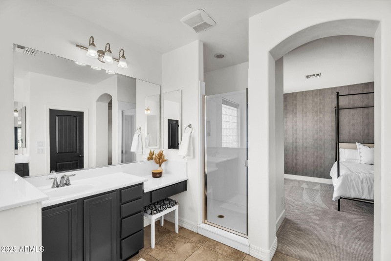 34-web-or-mls-3752 E Robin Ln-34