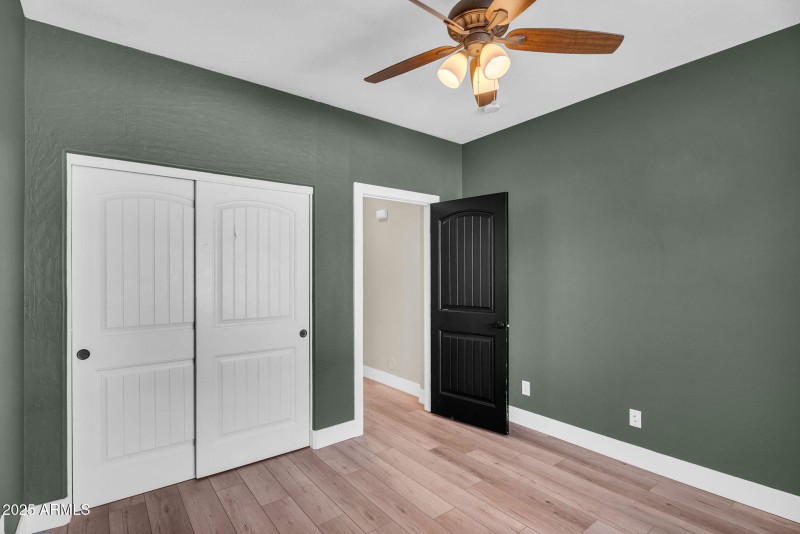 37-web-or-mls-3752 E Robin Ln-38