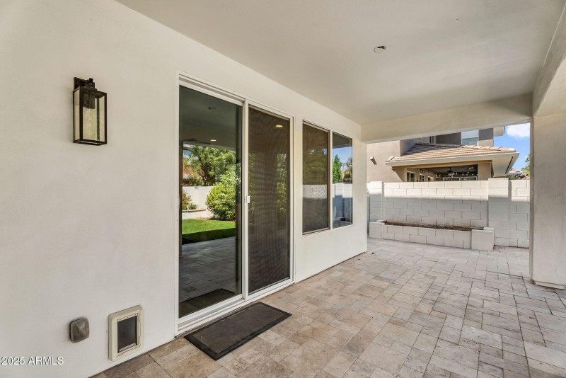 54-web-or-mls-3752 E Robin Ln-51