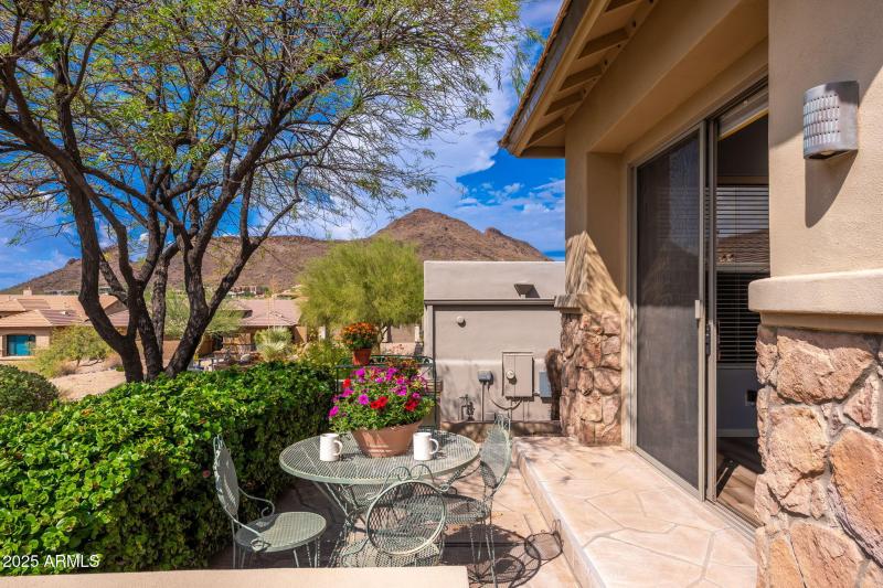 14734 E Crested Crown - 05